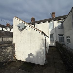 Photo 4- click for photo gallery